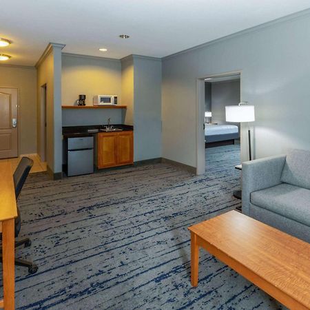 La Quinta By Wyndham Bridgeport Hotell Eksteriør bilde