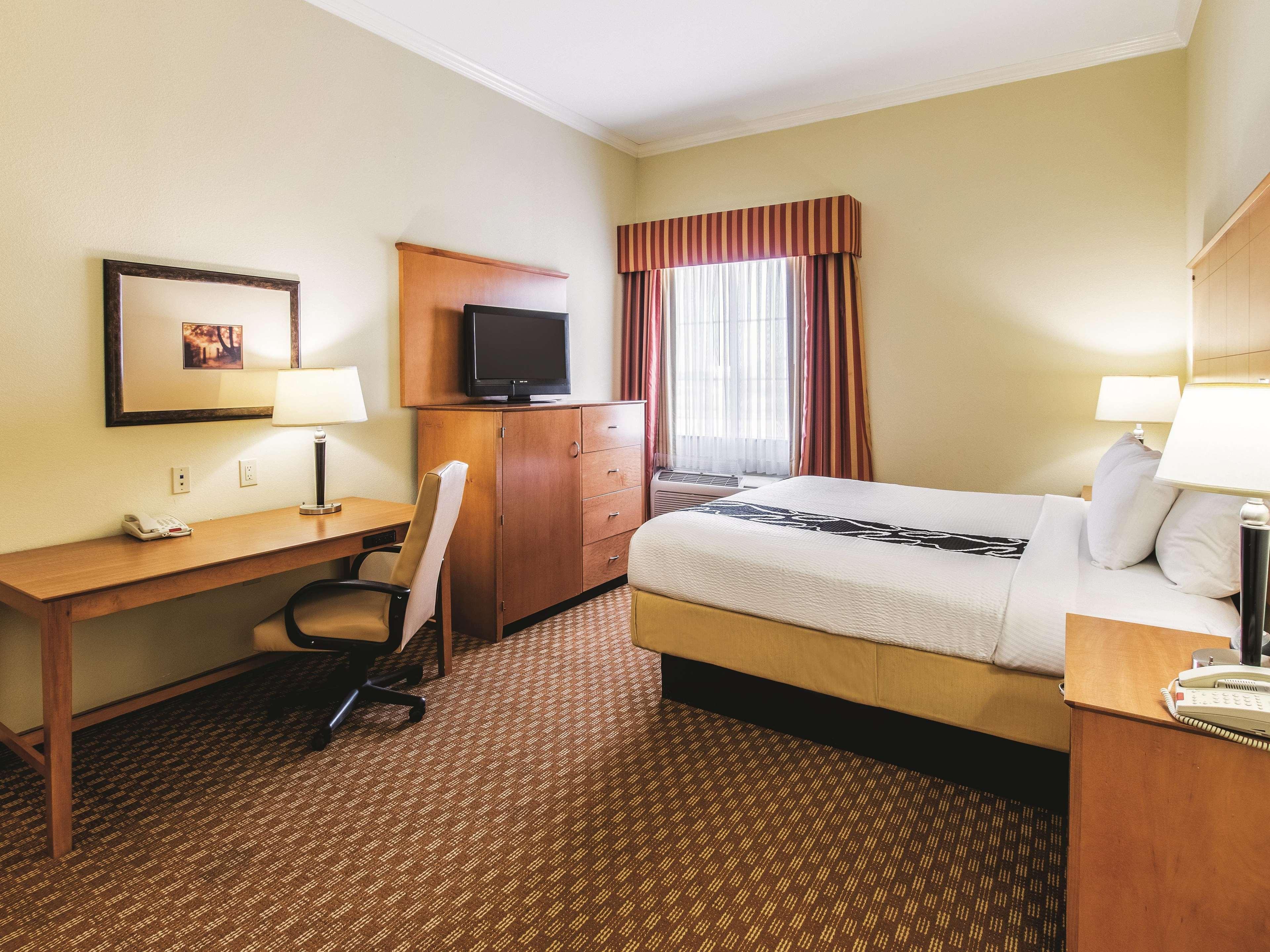 La Quinta By Wyndham Bridgeport Hotell Eksteriør bilde