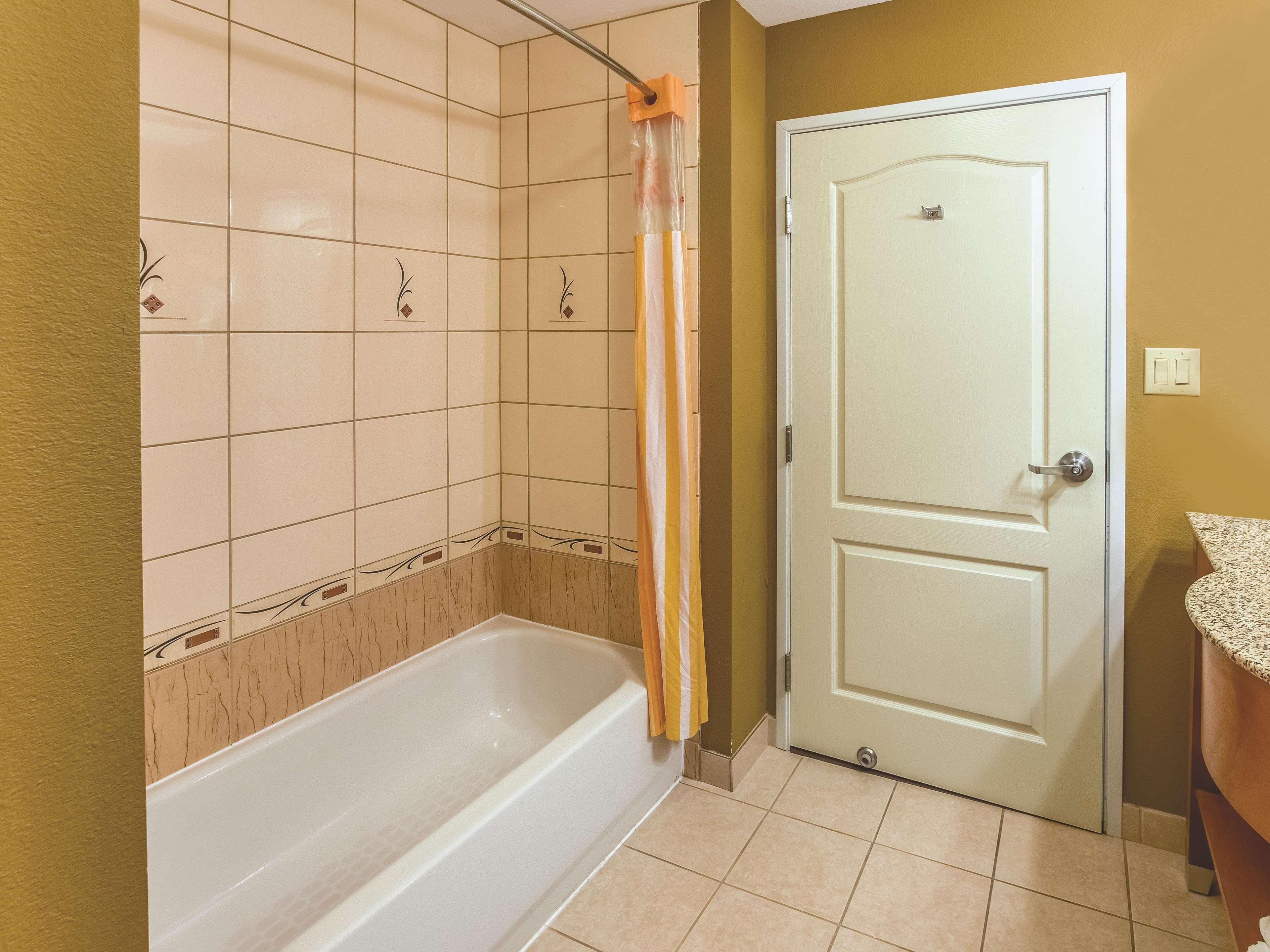 La Quinta By Wyndham Bridgeport Hotell Eksteriør bilde