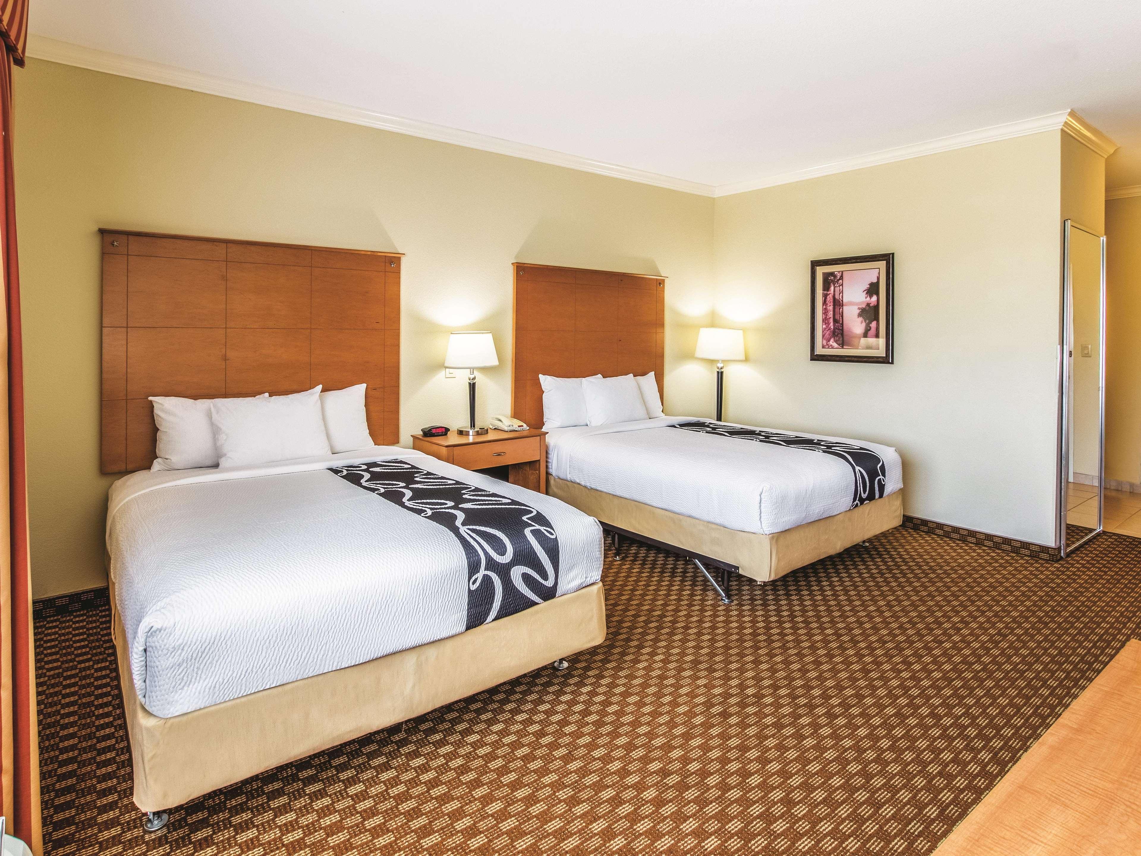 La Quinta By Wyndham Bridgeport Hotell Eksteriør bilde