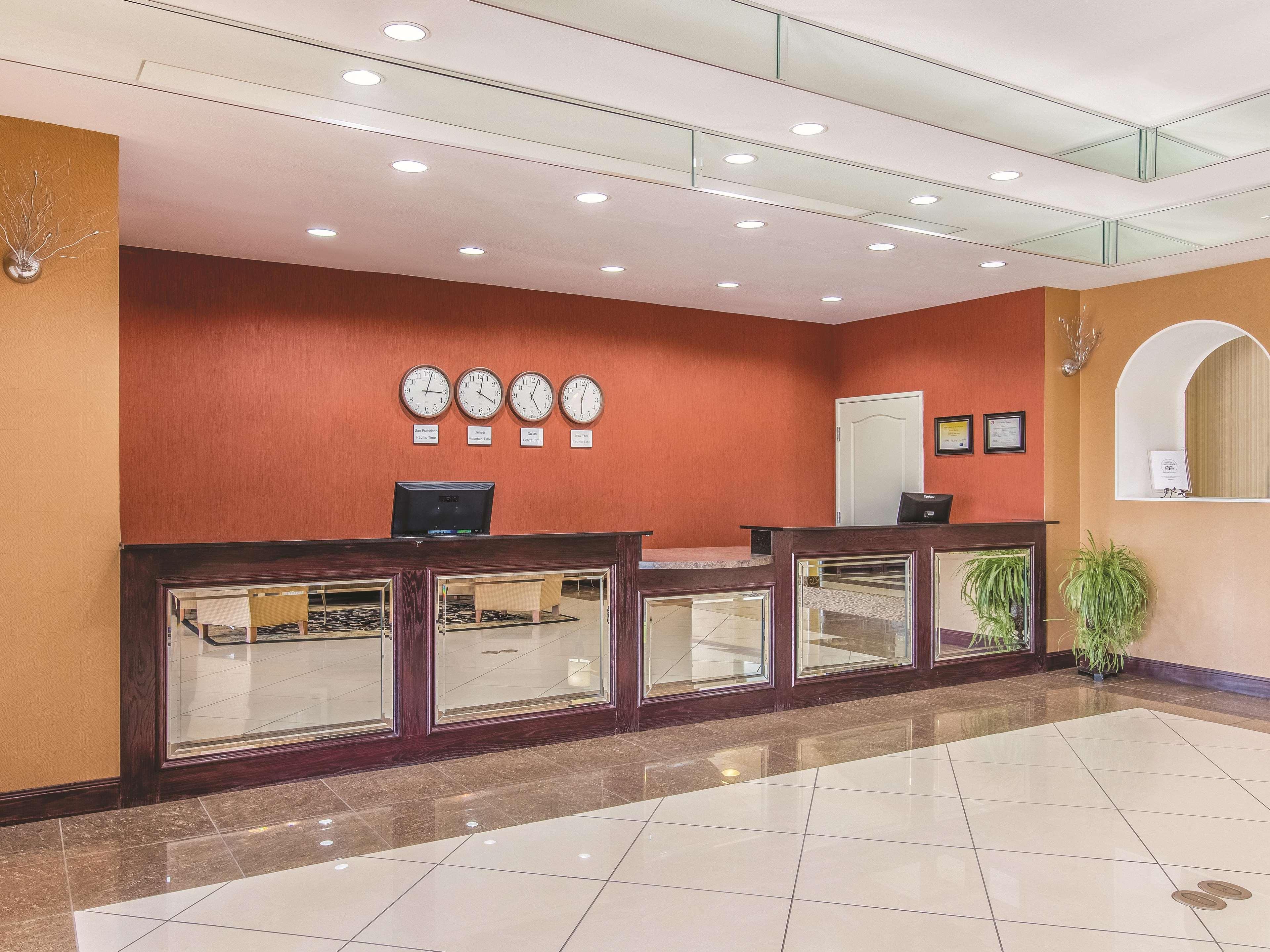 La Quinta By Wyndham Bridgeport Hotell Eksteriør bilde