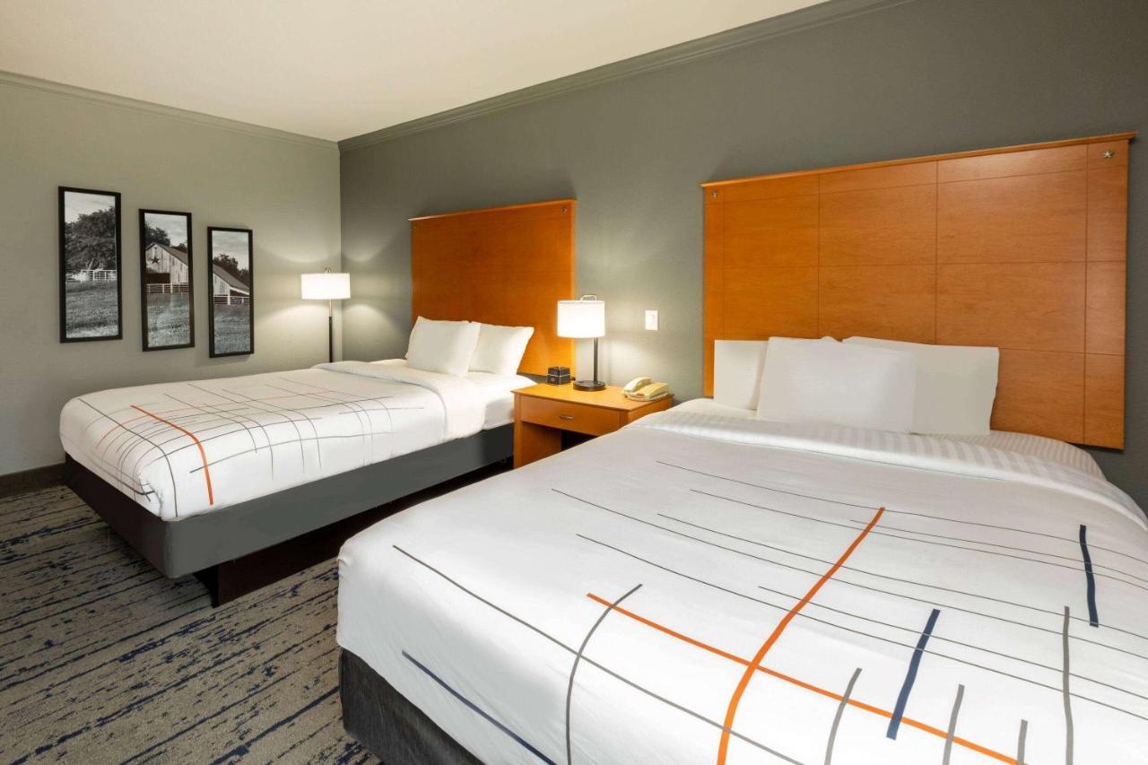 La Quinta By Wyndham Bridgeport Hotell Eksteriør bilde