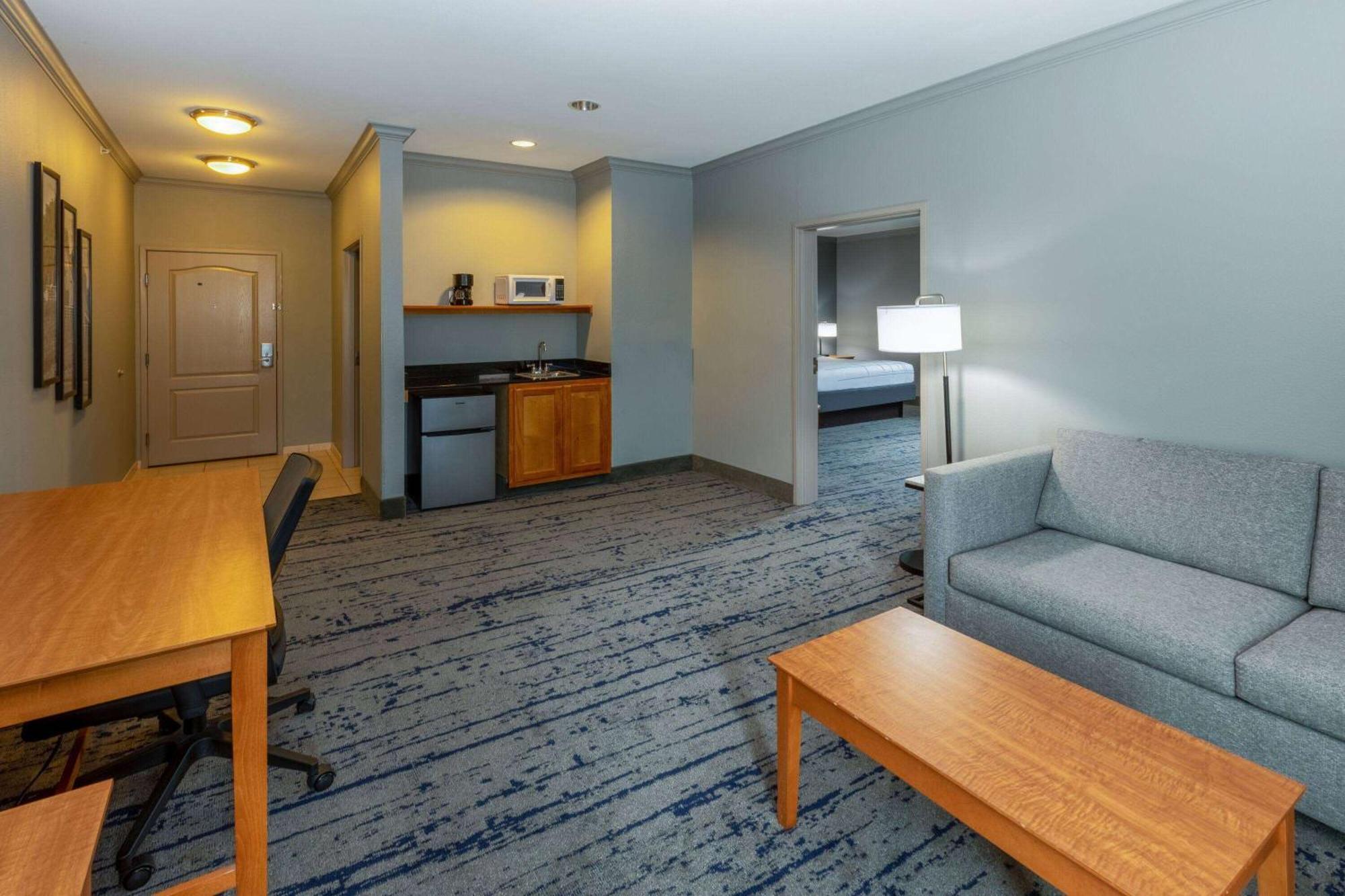 La Quinta By Wyndham Bridgeport Hotell Eksteriør bilde